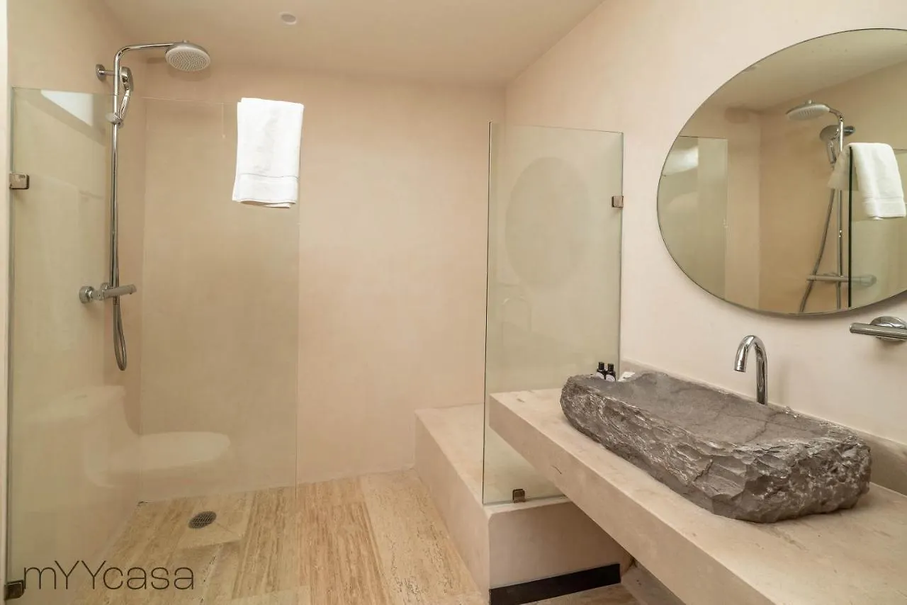 تولوم Condominio Ophelia 0*,