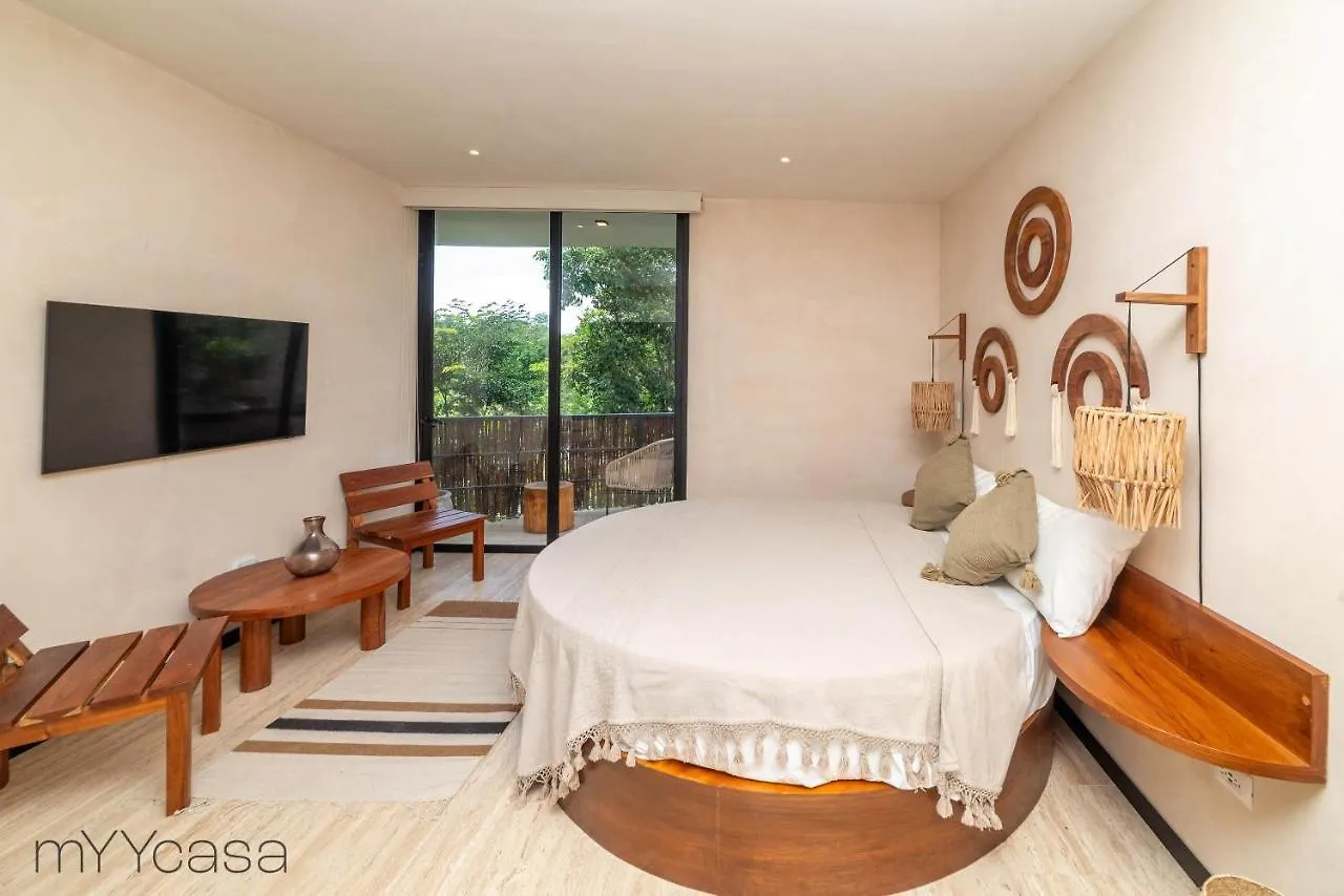 تولوم Condominio Ophelia 0*,